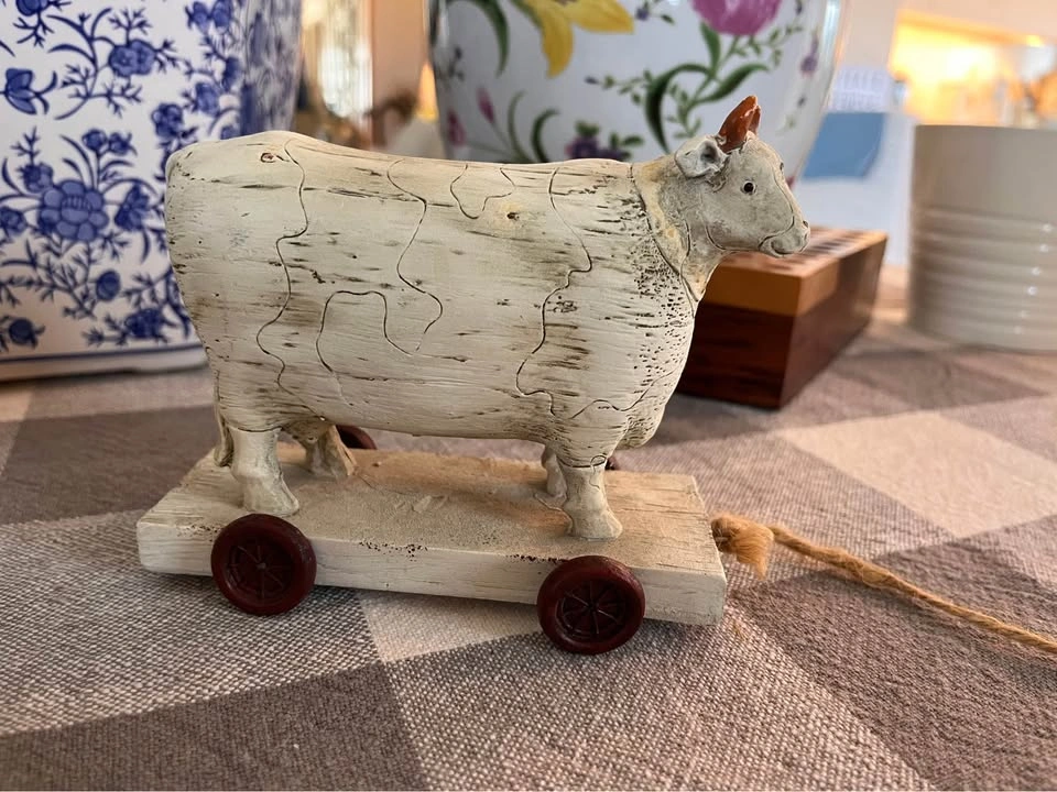 Rustic Folk Art Pig and Cow Figurines - photo 3