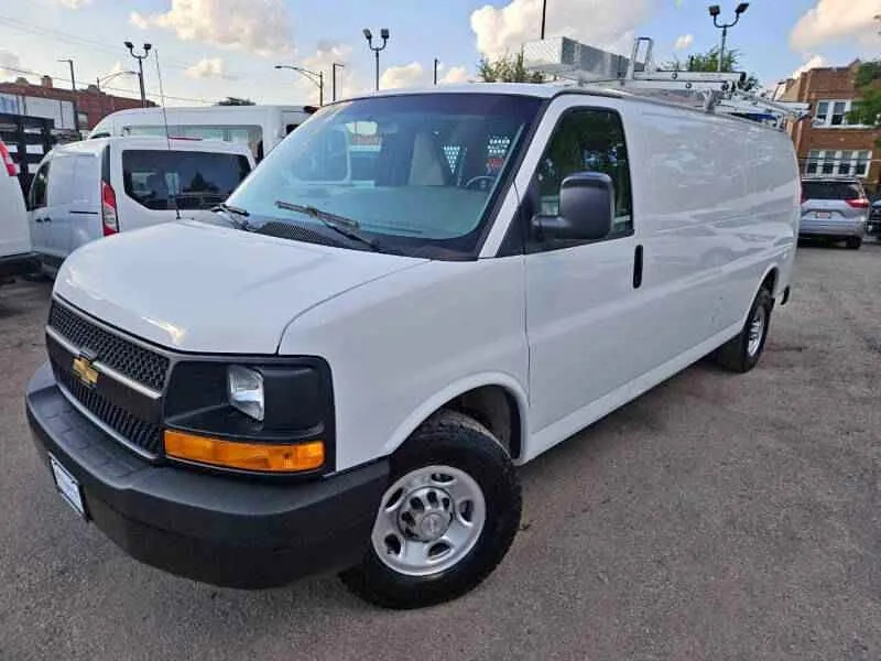 2016 Chevrolet Express 3500 Cargo · Extended Van 3D thumbnail