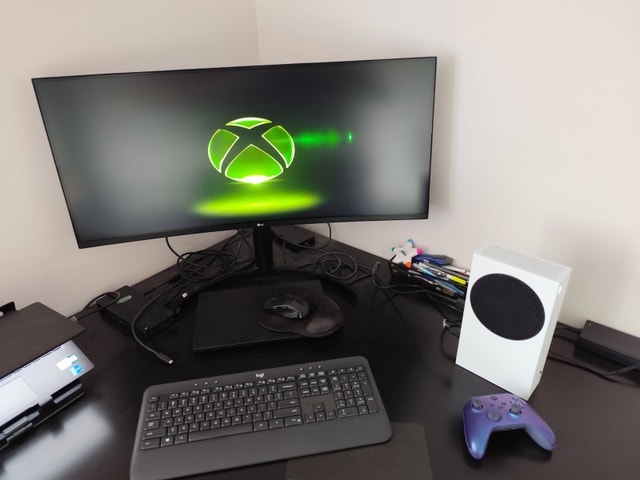 Xbox Series S w/games - photo 2