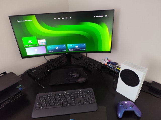 Xbox Series S w/games - photo 3