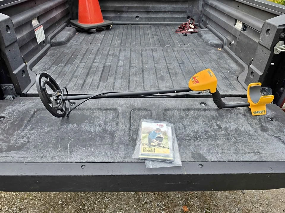 Garrett Ace 150 Metal Detector