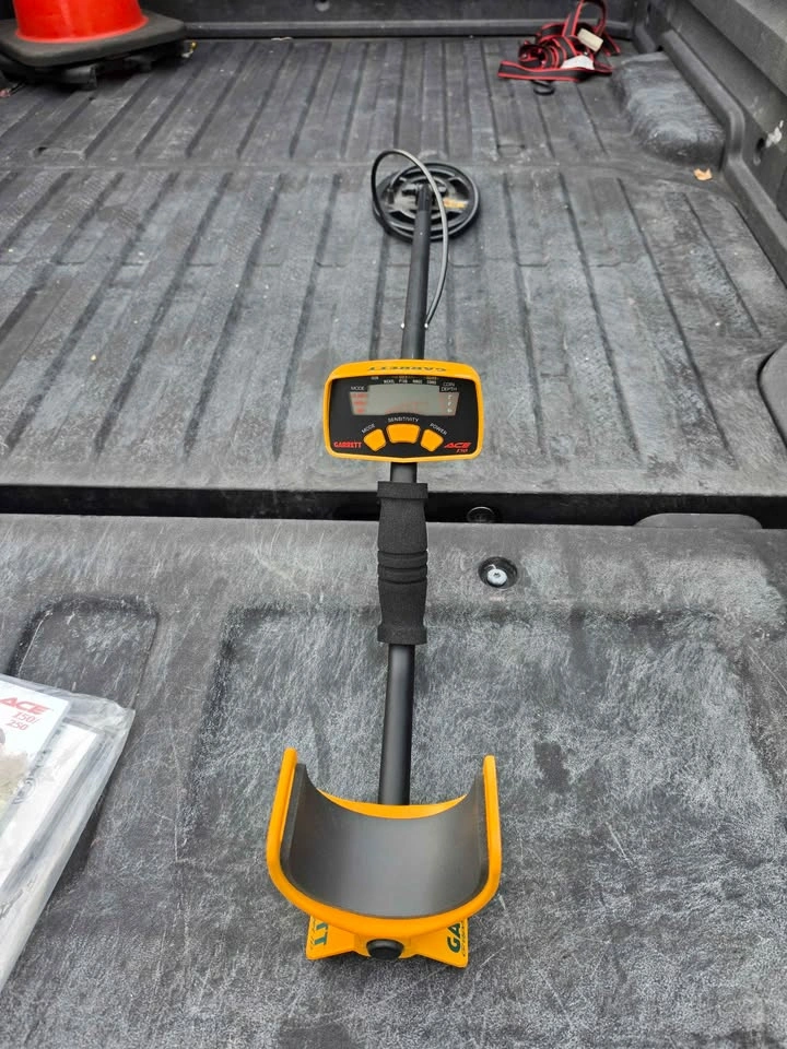 Garrett Ace 150 Metal Detector - photo 2