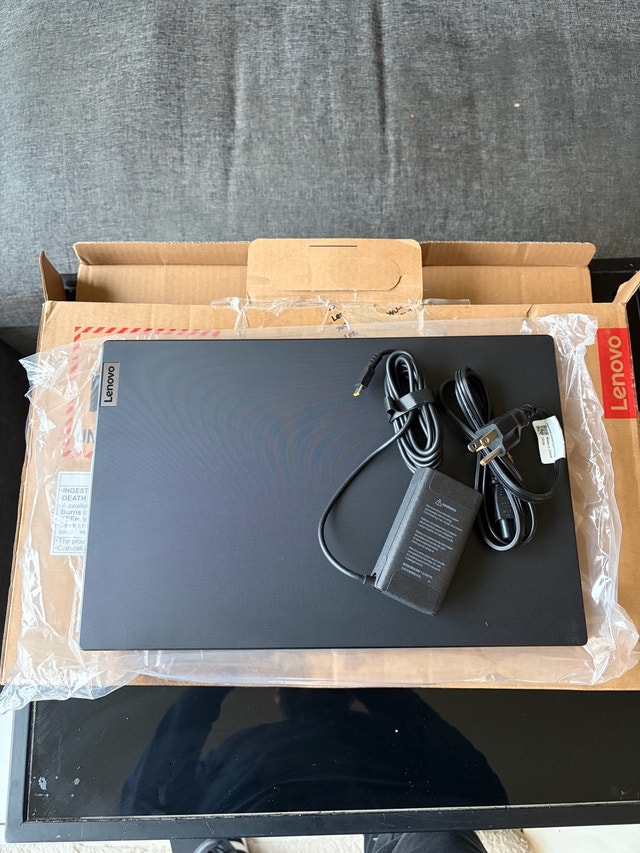 Lenovo V15 G4 Laptop Ryzen 7-16GBRAM 512GB SSD