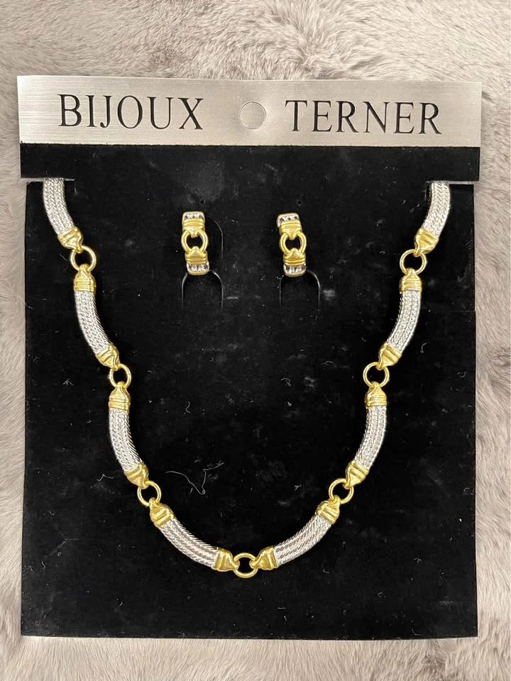 Gold/Silver clip on earrings and necklace set