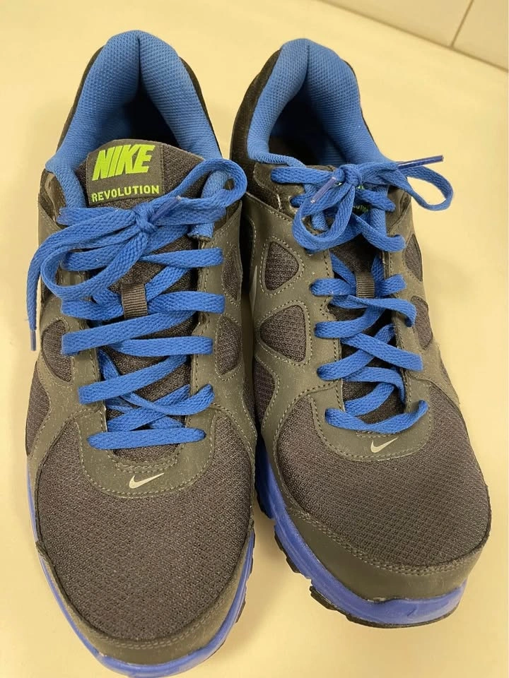 Nike Revolution Runners - photo 2