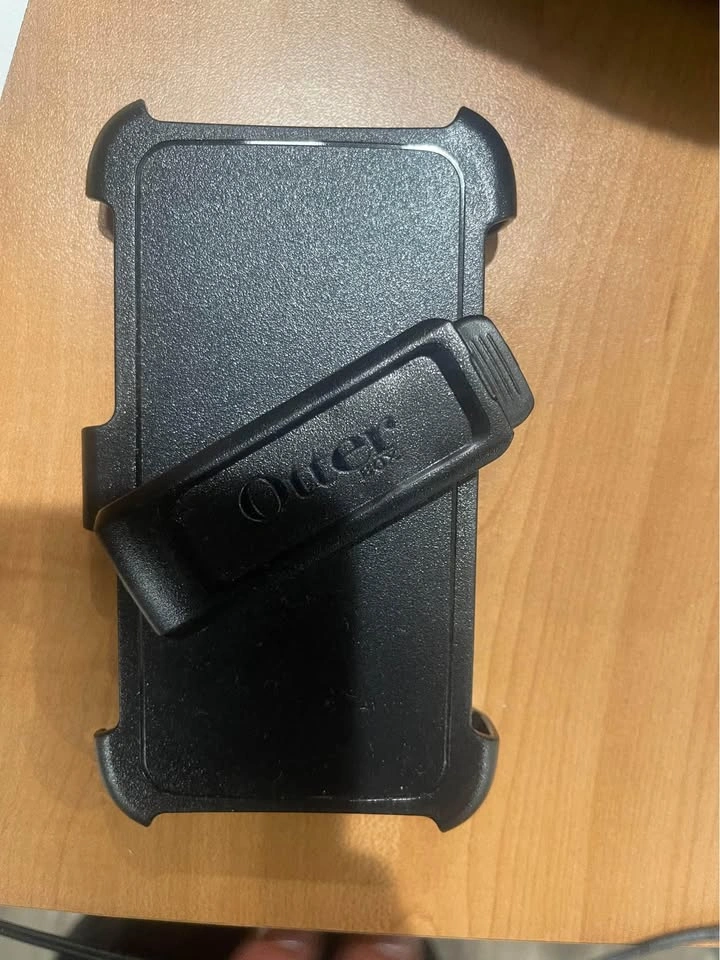 Otter Phone Holder - photo 2