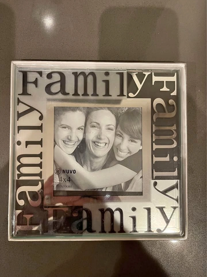 Picture Frame 4x4 Silver Brand new