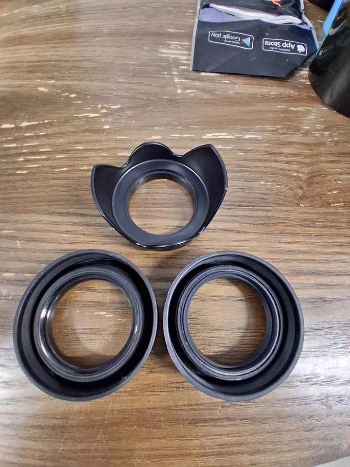 Altura Photo 52mm Camera Lens Hood Set