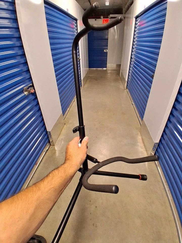 Gator Frameworks Tripod Guitar Stand