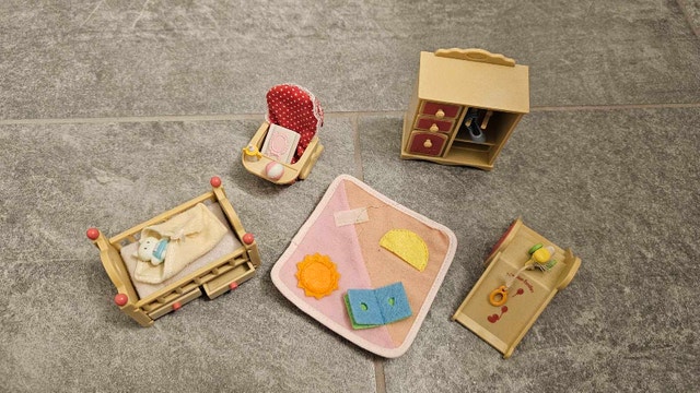 Sylvanian Families Baby Room Set - photo 5