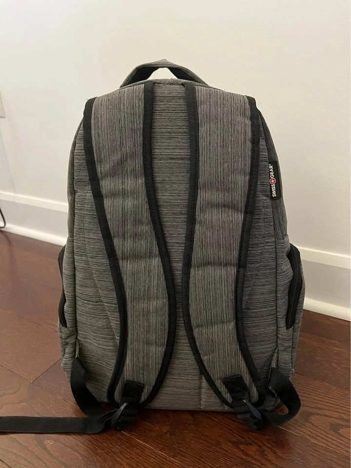 Swiss Gear Backpack with Laptop sleeve - photo 3