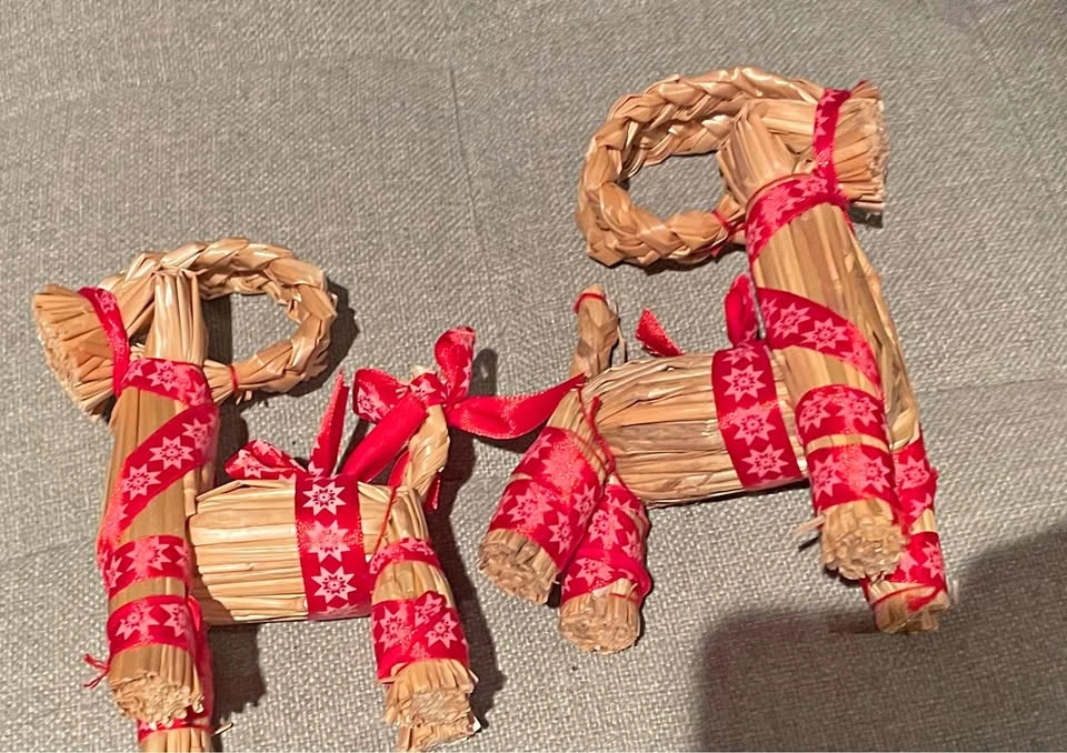 Pair of small Ikea straw reindeers, like new