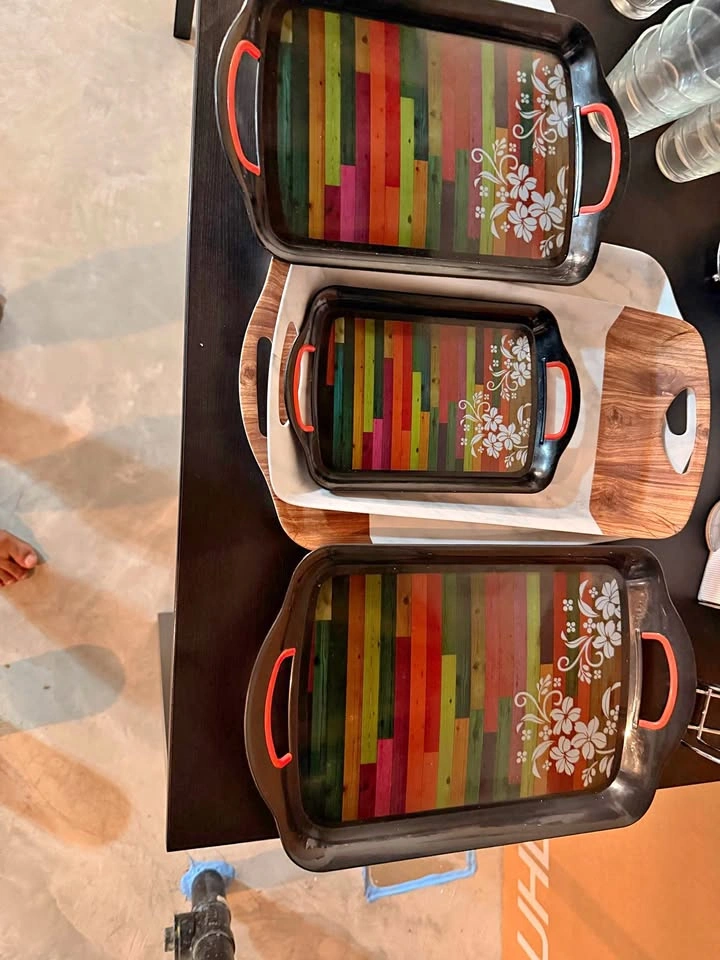 Serving Tray Set - 3 Pieces set and 2 pieces-$5 each