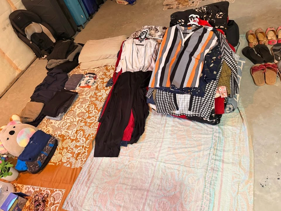 GARAGE SALE – EVERYTHING $1–$10! - photo 2