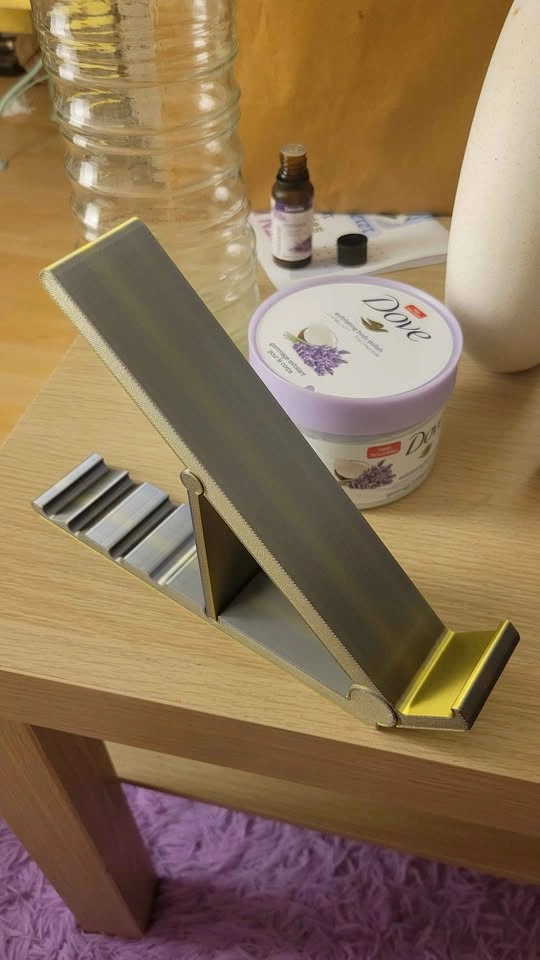 Adjustable Phone and Tablet Stand - photo 2