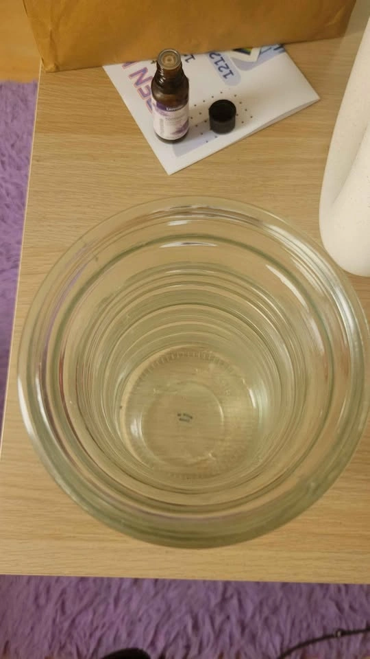Ribbed Clear Glass Vase - photo 2