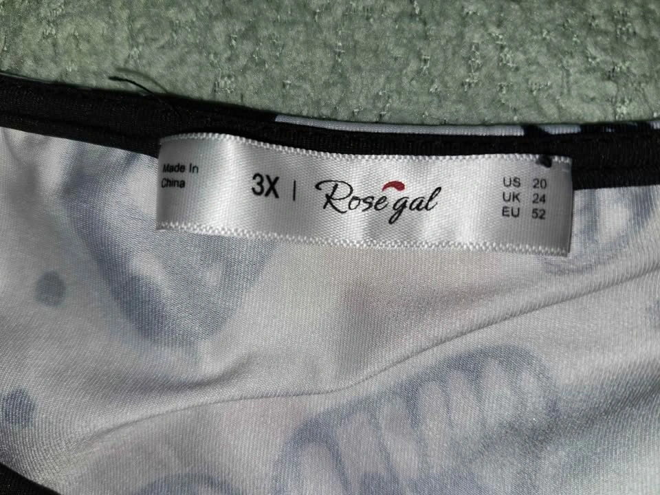 Rosegal 3X Butterfly Print Empire Waist Top - photo 3