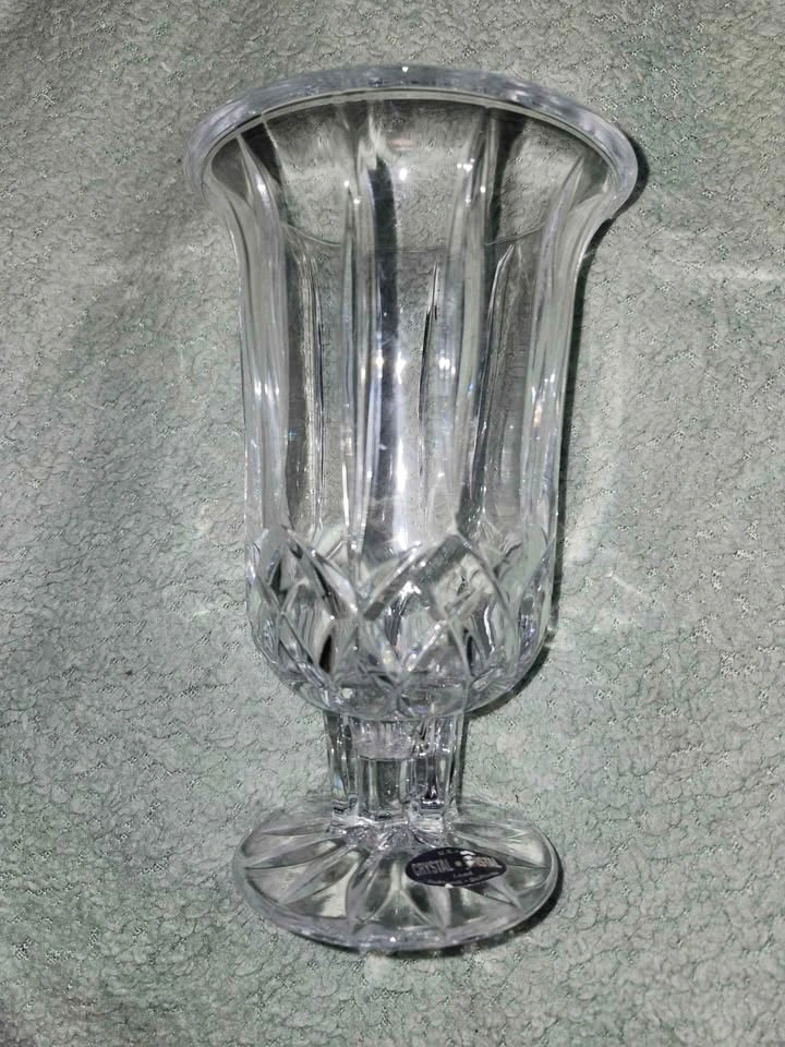 U.S.A. Lead Crystal Footed Vase - photo 2
