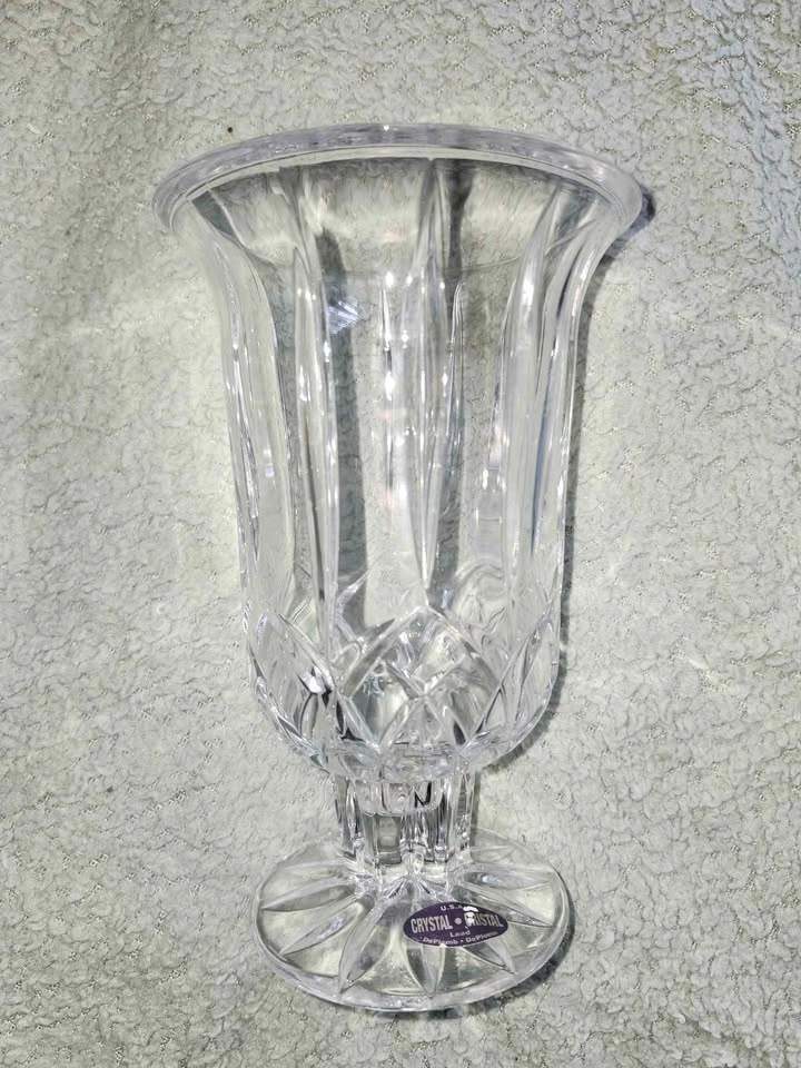U.S.A. Lead Crystal Footed Vase - photo 5