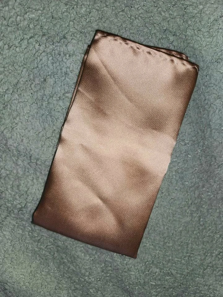 Handmade Champagne Bronze Satin Pocket Square - photo 2