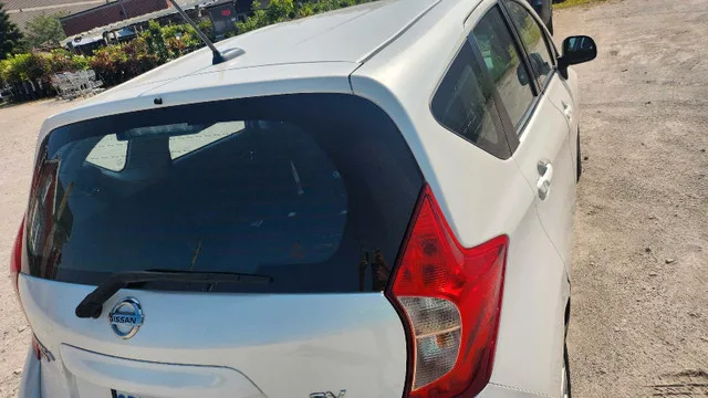 2014 Nissan versa note image indicator(2)