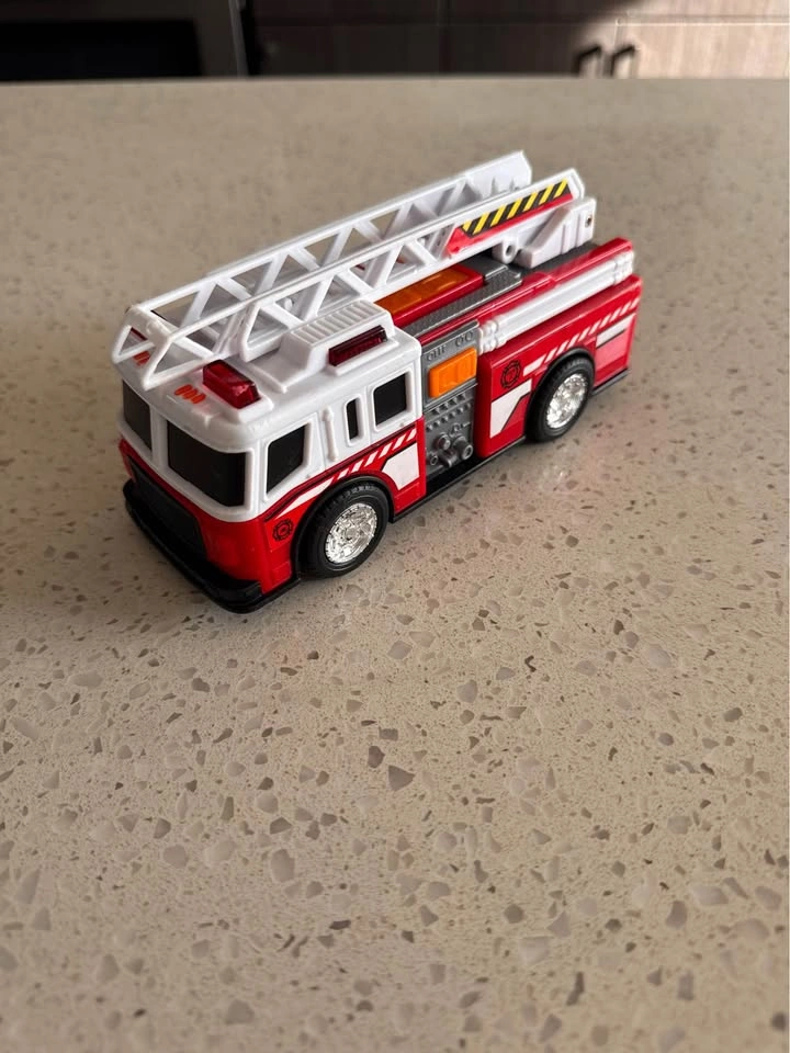 Toy Emergency and Service Vehicle Set - photo 4