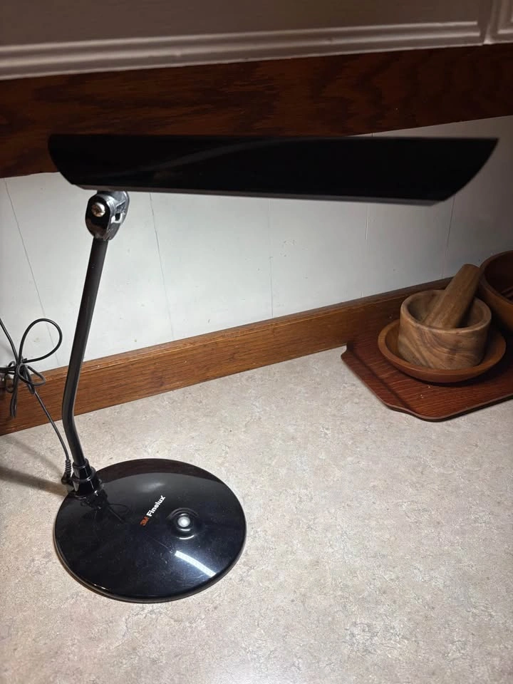 3M Finelux LED Polarizing Anti Glare Task Lamp - photo 2