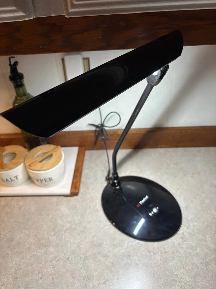 3M Finelux LED Polarizing Anti Glare Task Lamp - photo 3