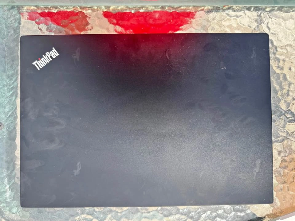 Lenovo ThinkPad E580 – Reliable Performance