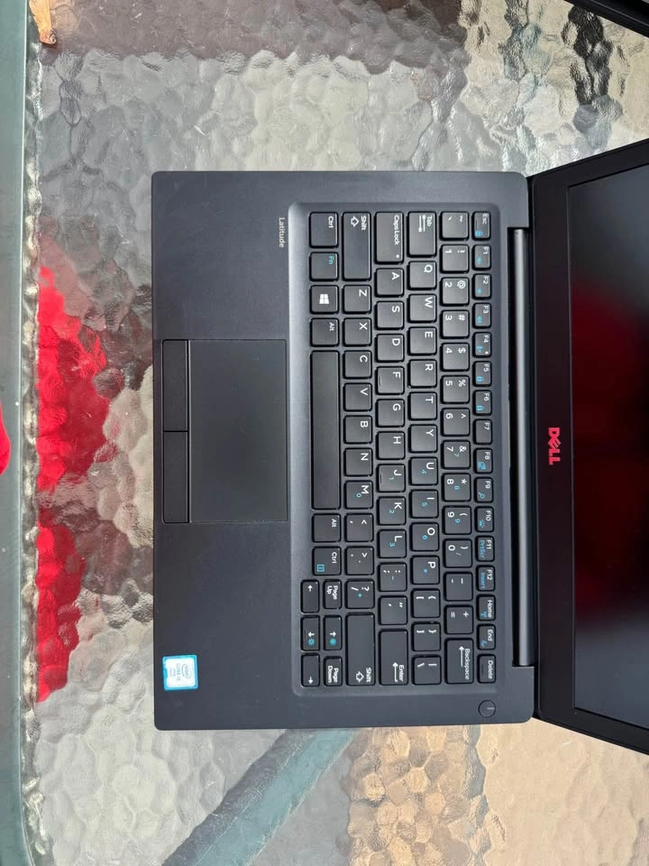 Dell Latitude 7280 Core i5 | 238GB | Windows 11 Pro - photo 3