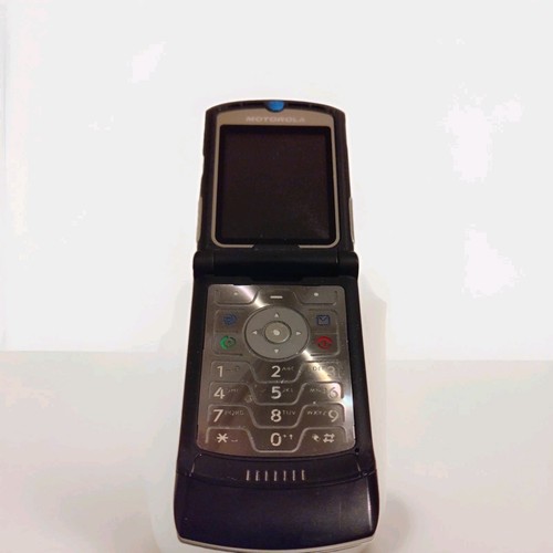 Motorola Razr V3 Black Color - vintage cell phones Powers On - photo 5