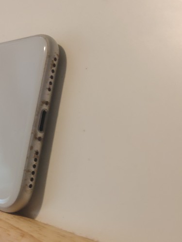 2 iPhone 8 Phones Only Parts Bundle - photo 5