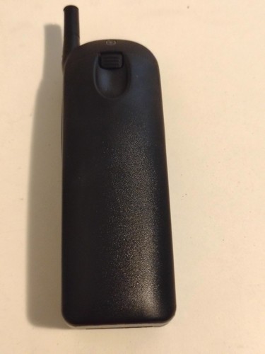 Qualcomm QCP-2700 (Bell) Untested. Phone Plus Broken Leather Cas - photo 2