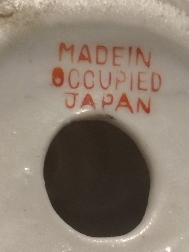 Vintage Occupied Japan Colonial Gentleman Porcelain Figurine - photo 2