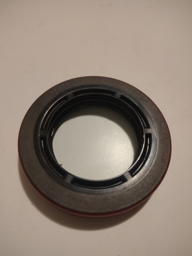 National Oil Seals Rear Wheel Seal 8835s - photo 2