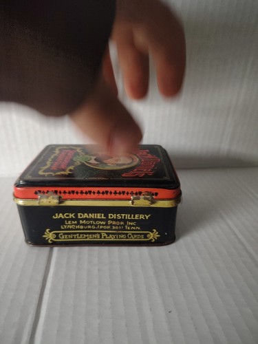 Jack Daniels Old No. 7 Gentlemens Playing Cards w/Tin - photo 3