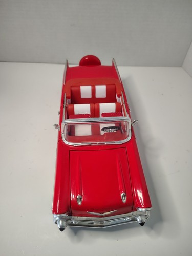 1/18 1957 Chevy Belair by Yatming/Road Signature - Flawed - photo 2