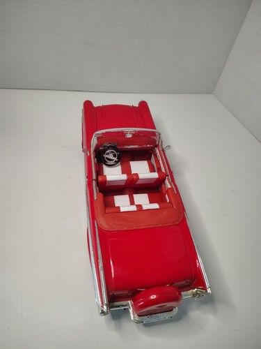 1/18 1957 Chevy Belair by Yatming/Road Signature - Flawed - photo 4