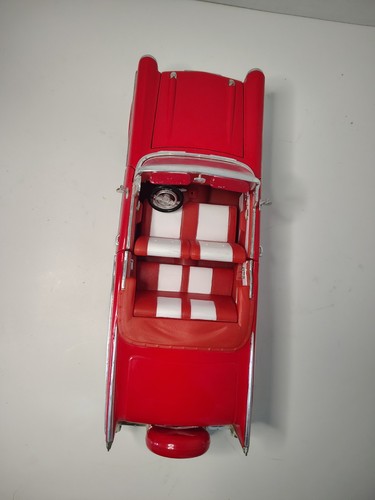 1/18 1957 Chevy Belair by Yatming/Road Signature - Flawed - photo 5