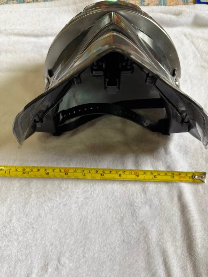Disney Store London Star Wars Captain Phasma Voice Changing Helm - photo 3
