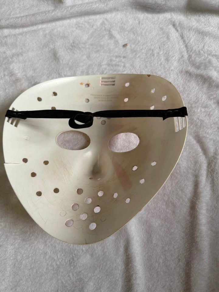 Friday the 13th Jason Voorhees Hockey Mask - photo 2