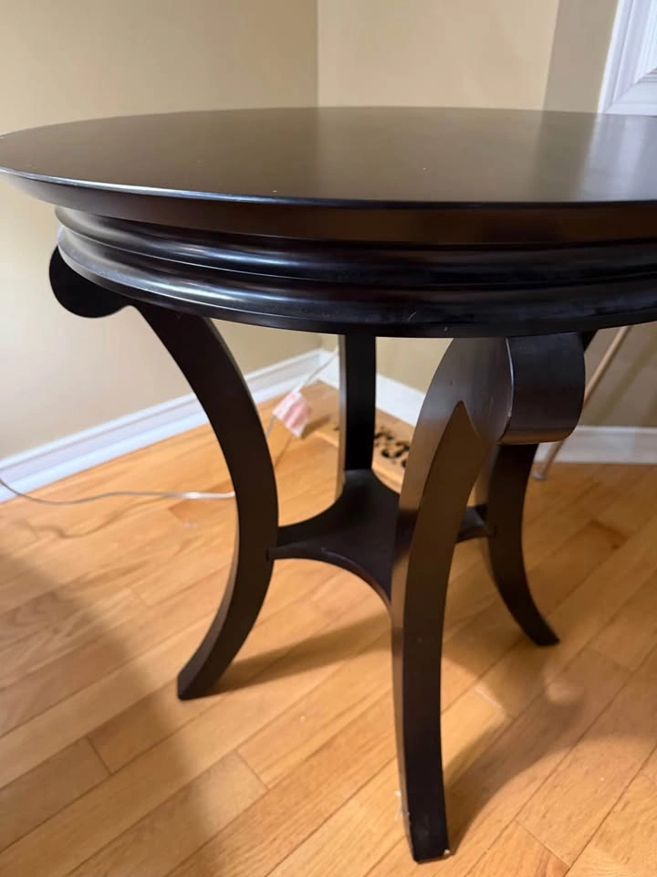 Round Dark Brown Solid Wood Accent Table - photo 4