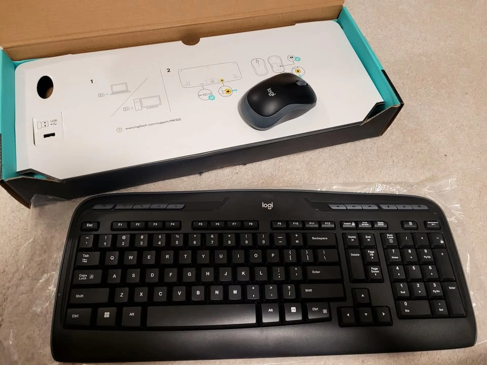 Logitech wireless keyboard & mouse - MK320 - photo 2