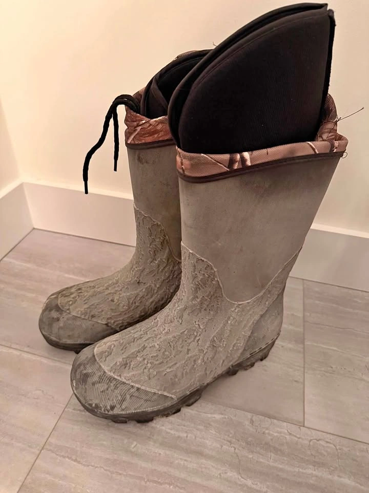 Insulated Camo Rubber Hunting Boots