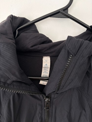 Lululemon Women's Jacket + Pants Set Size 12 - photo 3