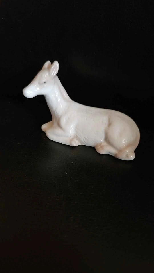 Vintage Porcelain Nativity Figurines Set - photo 5