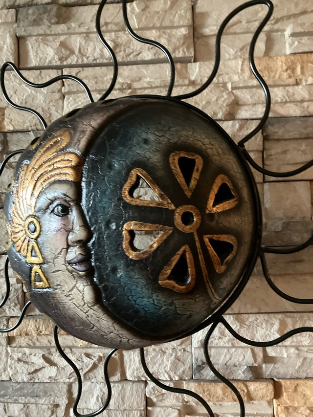 Gorgeous Sun Moon Sculpture - photo 3