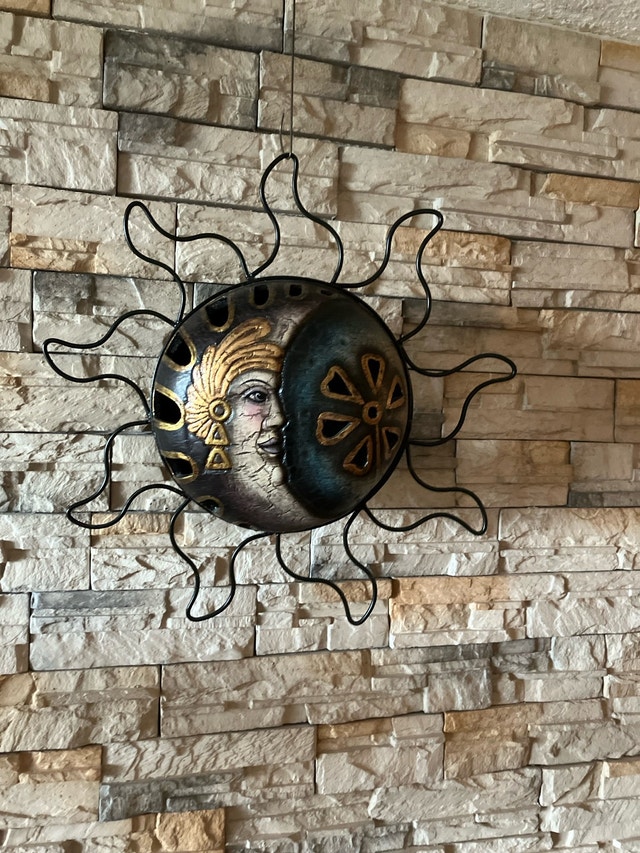 Gorgeous Sun Moon Sculpture - photo 5
