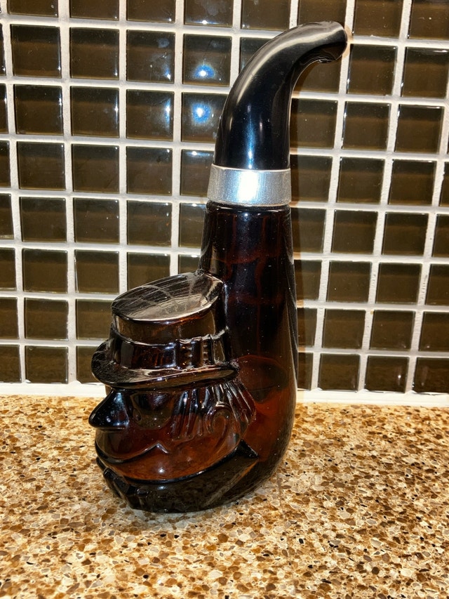 Avon Glass Pipe