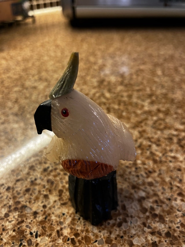 Onyx Sculpture of Cockatoo - photo 3